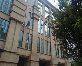 如何清洗外墻銹跡及頑固污垢、外墻清洗劑是關(guān)鍵